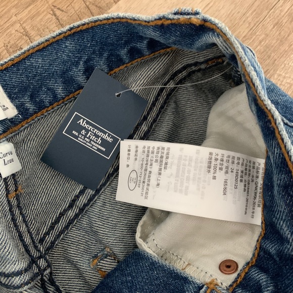 Jean shorts - Picture 3 of 4